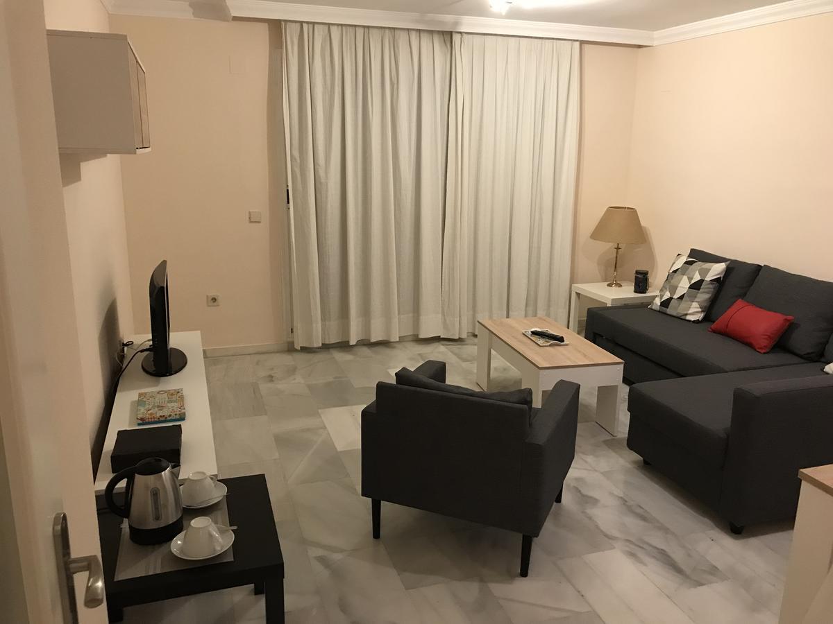 Apartamento Los Nidos Torremolinos Bagian luar foto